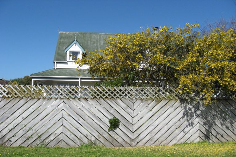Photo of property in 3 Rosewood Place, Paraparaumu, 5032