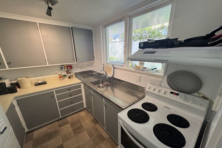 Photo of property in 7/18 Agra Crescent, Khandallah, Wellington, 6035