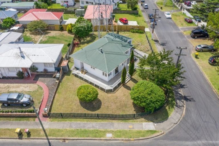 Photo of property in 2 Undine Street, Pakuranga, Auckland, 2010