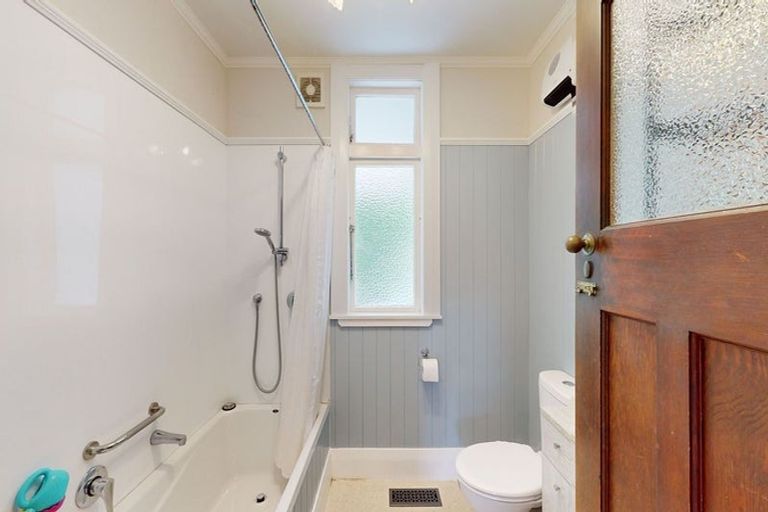 Photo of property in 181 Melbourne Road, Island Bay, Wellington, 6023