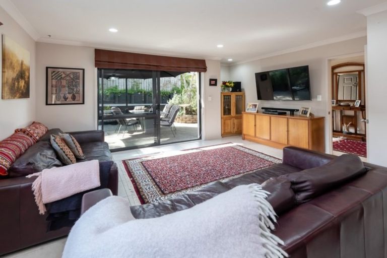 Photo of property in 29a Advene Road, Cockle Bay, Auckland, 2014