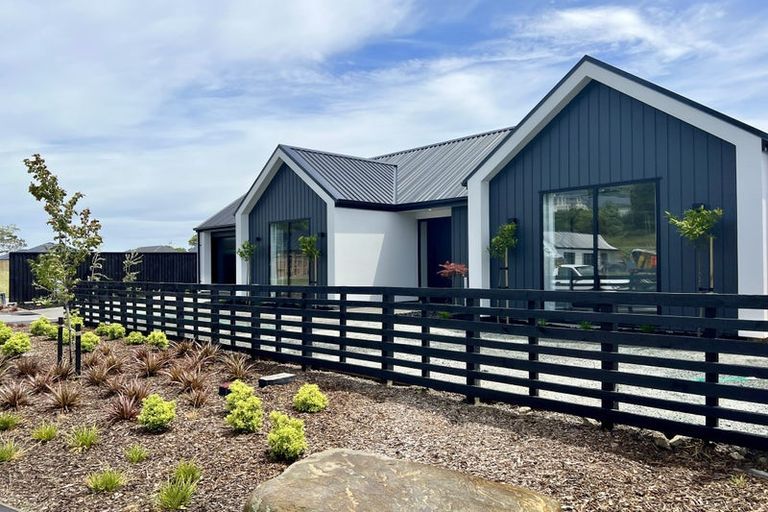 Photo of property in 20 Dray Place, Halswell, Christchurch, 8025