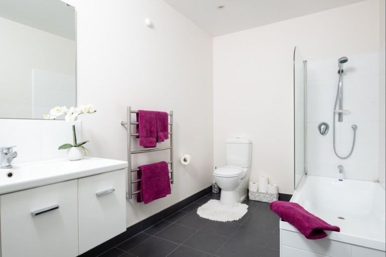 Photo of property in Bay View, 11/90 Customhouse Street, Gisborne, 4010