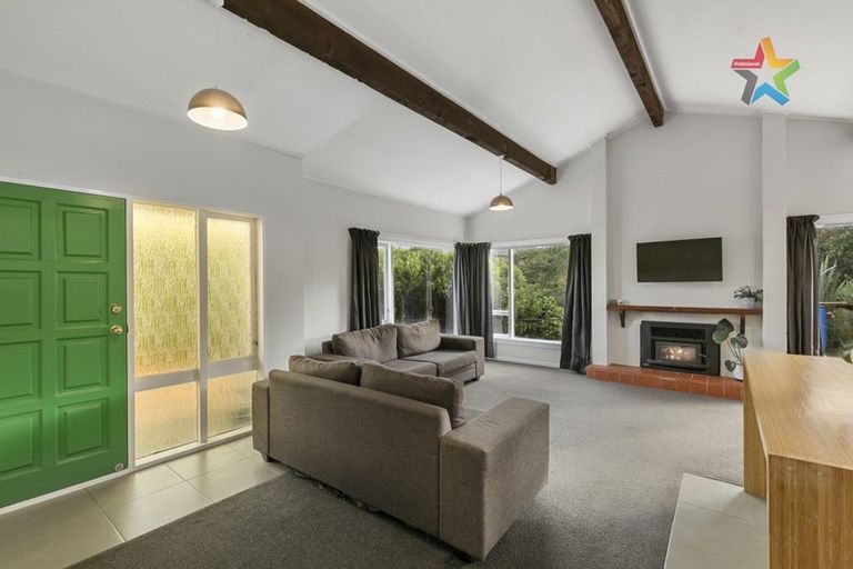 Photo of property in 73 Waipounamu Drive, Kelson, Lower Hutt, 5010