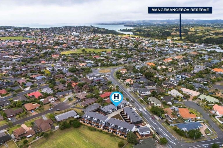 Photo of property in 4/800 Chapel Road, Northpark, Auckland, 2016
