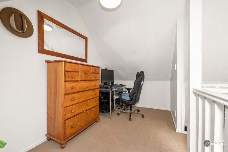 Photo of property in 166 Seddon Street, Naenae, Lower Hutt, 5011