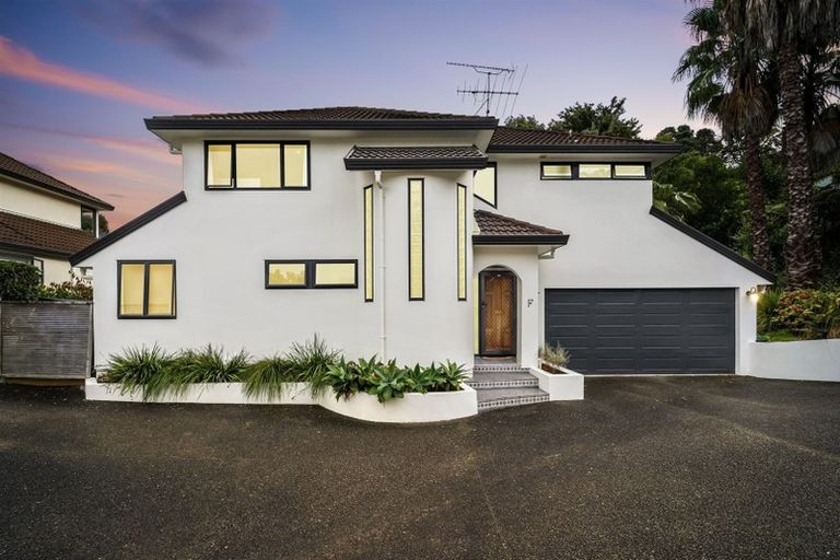 Photo of property in 1/6 Heathcote Road, Castor Bay, Auckland, 0620