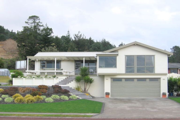 Photo of property in 336 Waterways Parade, Pauanui, Hikuai, 3579