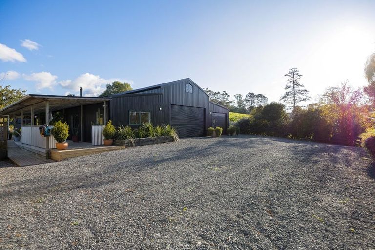 Photo of property in 979 Kaipara Flats Road, Kaipara Flats, Warkworth, 0984