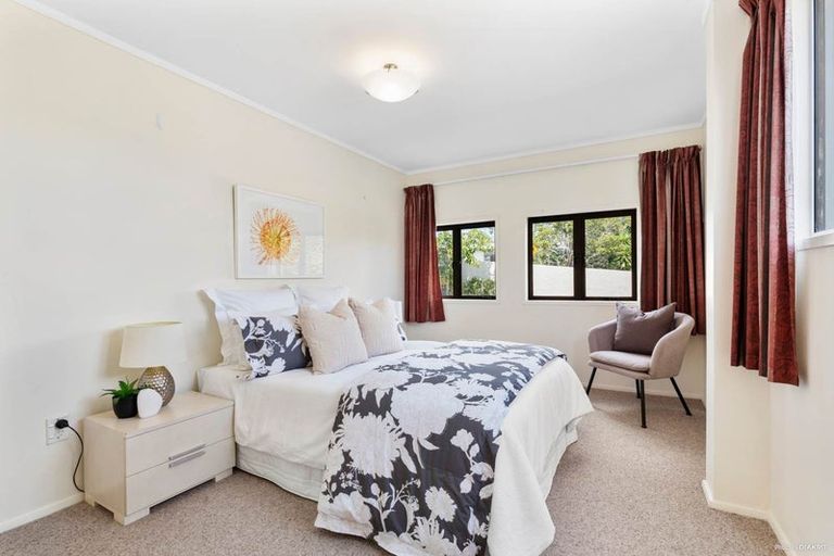 Photo of property in 2/33 Harley Road, Takapuna, Auckland, 0622