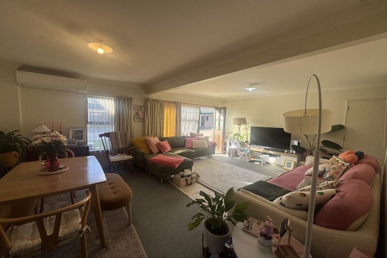 Photo of property in 10b Jones Crescent, Melville, Hamilton, 3206