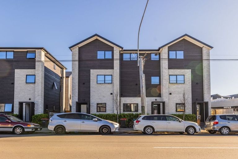 Photo of property in 1/239 Lichfield Street, Christchurch Central, Christchurch, 8011