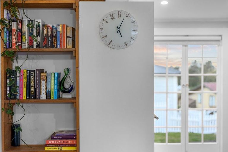 Photo of property in 1/141 Colwill Road, Massey, Auckland, 0614
