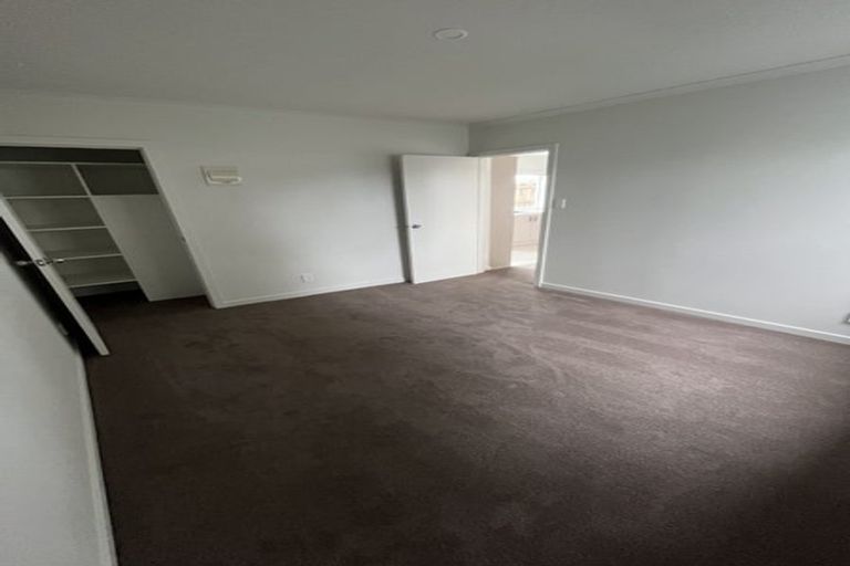 Photo of property in 2 Chester Avenue, Greenhithe, Auckland, 0632