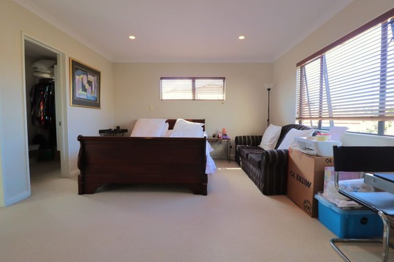 Photo of property in 106 Meadowland Drive, Somerville, Auckland, 2014