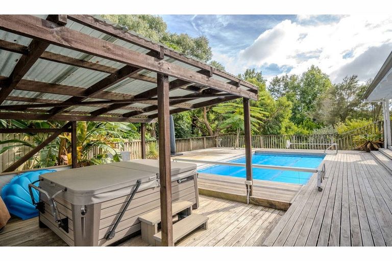 Photo of property in 136 Landing Road, Kerikeri, 0230