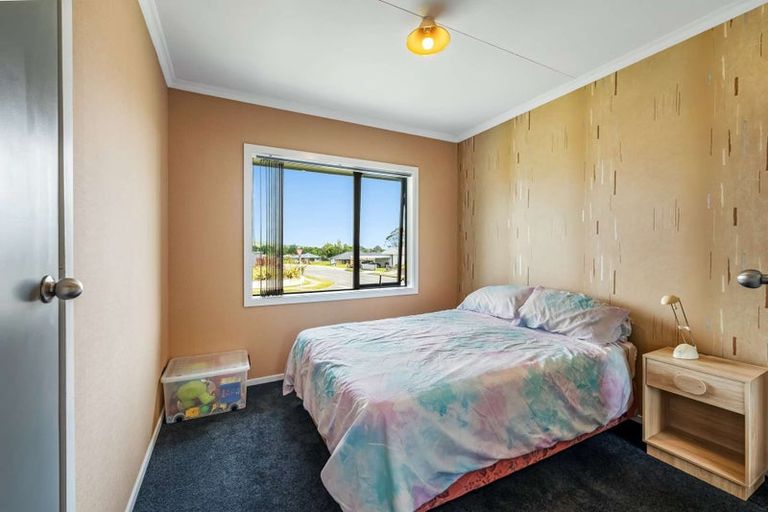 Photo of property in 83 Walker Crescent, East Gore, Gore, 9710