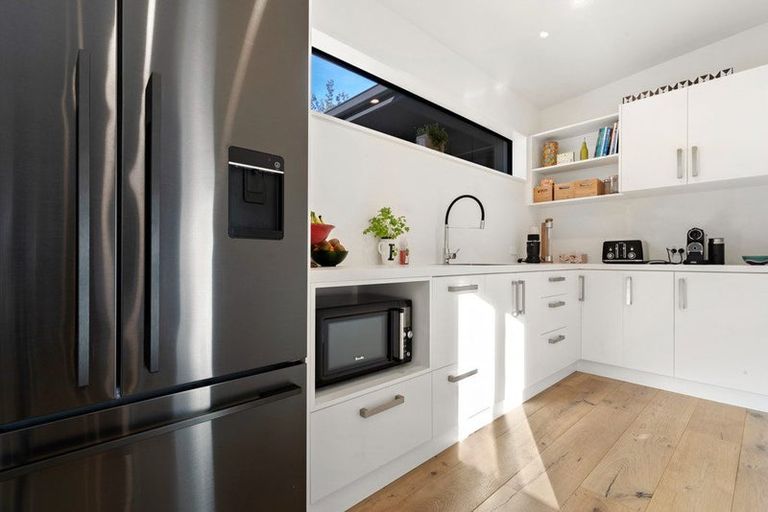 Photo of property in 13 Arbor Lane, Mount Creighton, Queenstown, 9371