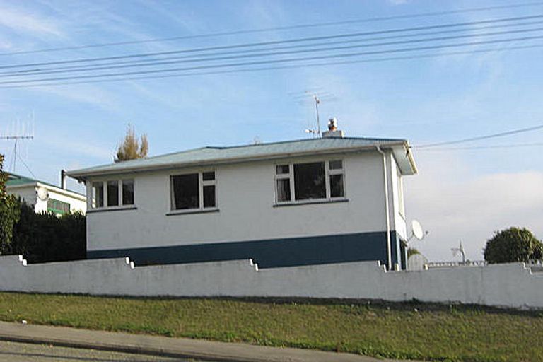 Photo of property in 32 Perth Street, South Hill, Oamaru, 9400
