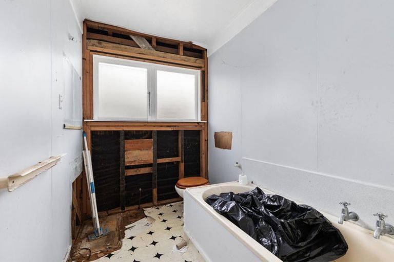 Photo of property in 42 Frederick Street, Avalon, Lower Hutt, 5011