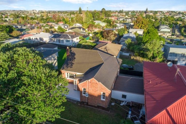 Photo of property in 1/62 Hillcrest Road, Papatoetoe, Auckland, 2025