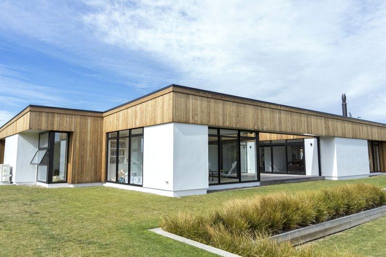 Photo of property in 42 Blue Stone Drive, Waiareka Junction, Oamaru, 9401