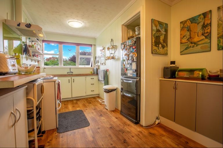 Photo of property in 2/38 Kapiti Road, Paraparaumu, 5032