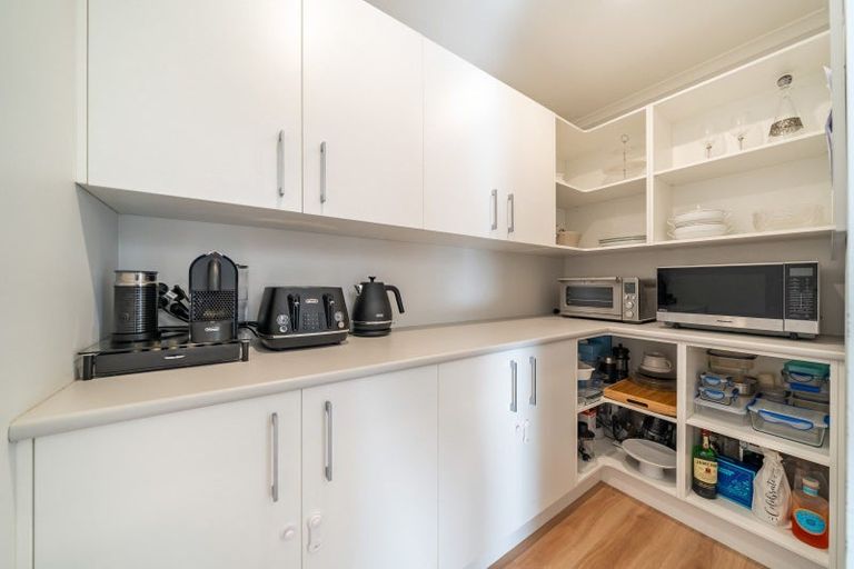 Photo of property in 12 Kaiaho Close, Aotea, Porirua, 5024