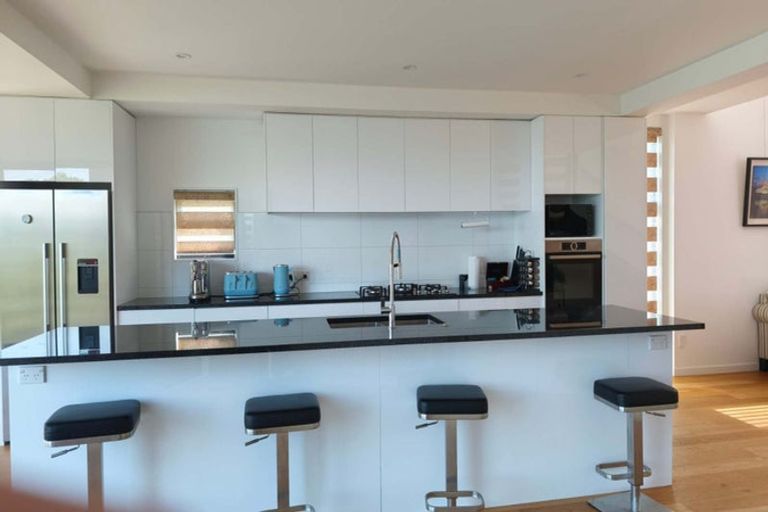 Photo of property in 10 Satchell Way, Kaiwharawhara, Wellington, 6035