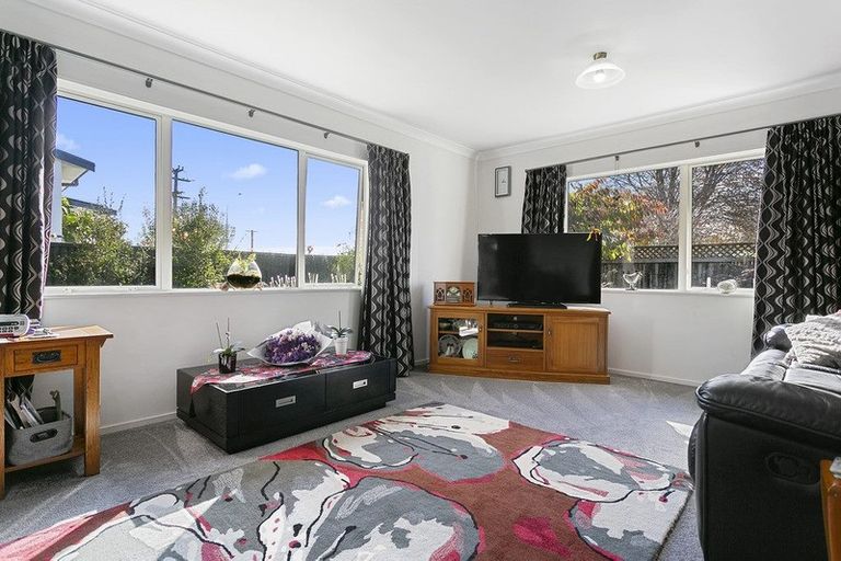 Photo of property in 2 Kingsley Street, Leamington, Cambridge, 3432