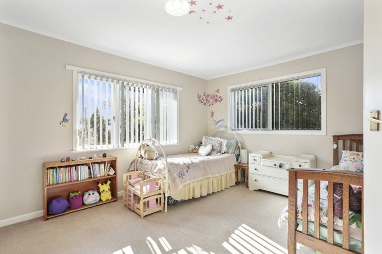 Photo of property in 200 Henderson Valley Road, Henderson, Auckland, 0612