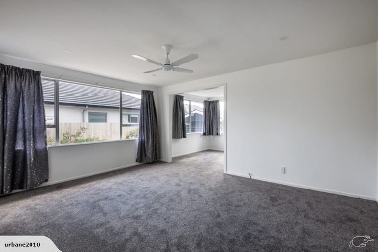Photo of property in 4 Lamorna Road, Parklands, Christchurch, 8083