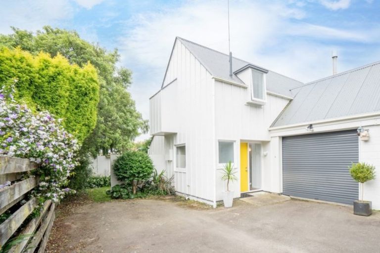 Photo of property in 49 Buick Crescent, Awapuni, Palmerston North, 4412