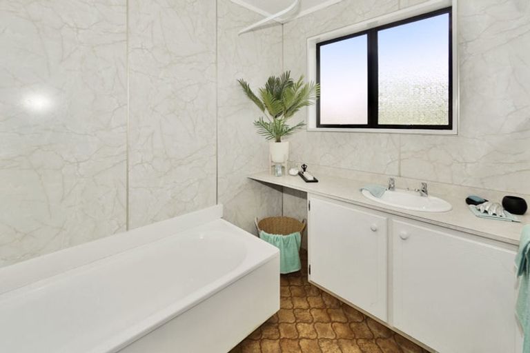 Photo of property in 27 Tynan Street, Te Puke, 3119