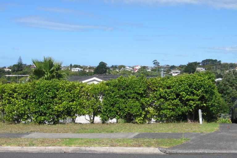 Photo of property in 147 Oaktree Avenue, Browns Bay, Auckland, 0630