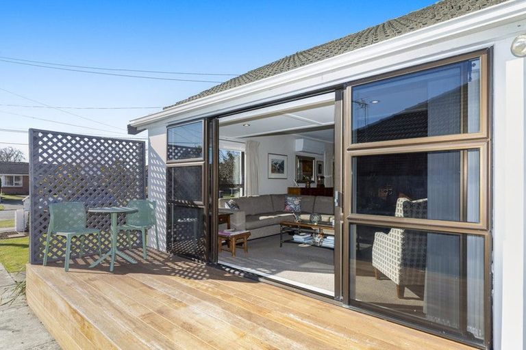 Photo of property in 37 Kaiwara Street, Hoon Hay, Christchurch, 8025
