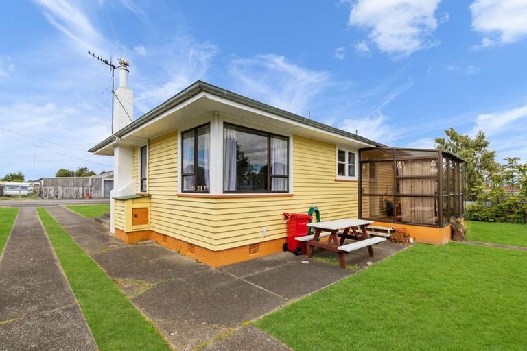 Photo of property in 55 Grey Street, Woodville, 4920