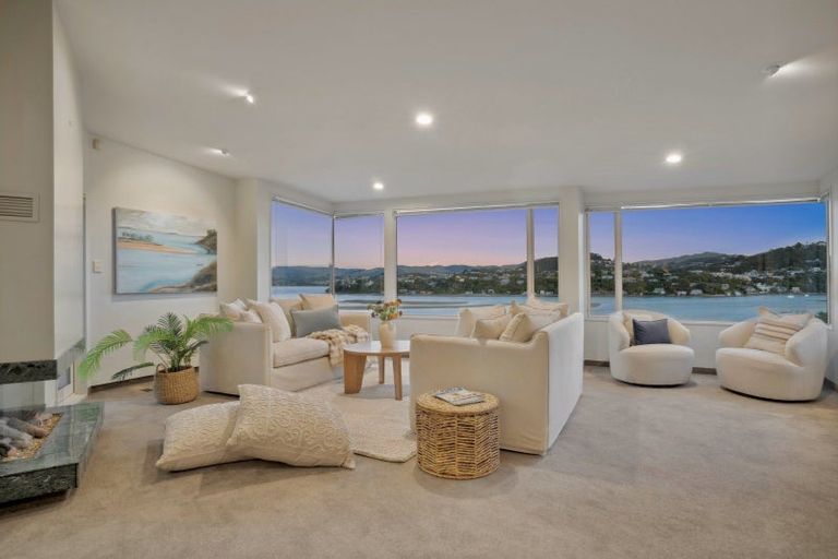 Photo of property in 26a Mana View Road, Paremata, Porirua, 5026