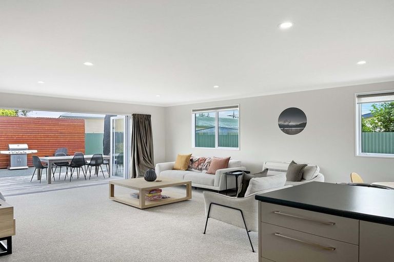 Photo of property in 2 Totara Drive, Twizel, 7901