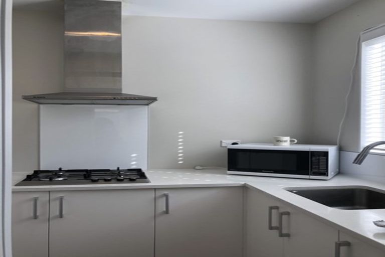 Photo of property in 24 Mackay Drive, Greenhithe, Auckland, 0632