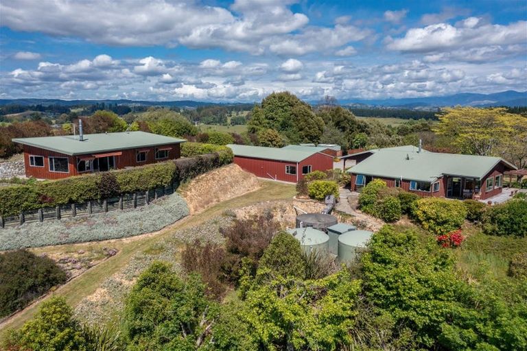 Photo of property in 335 Old Coach Road, Upper Moutere, 7173