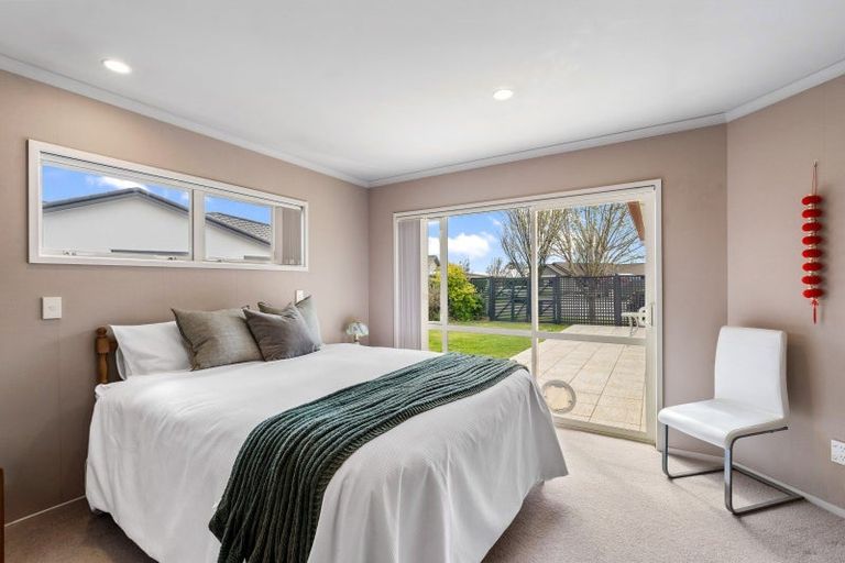 Photo of property in 8 Cape Place, Poraiti, Napier, 4112