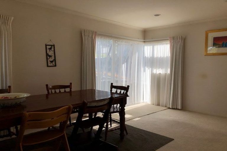 Photo of property in 53 Kenmure Avenue, Forrest Hill, Auckland, 0620
