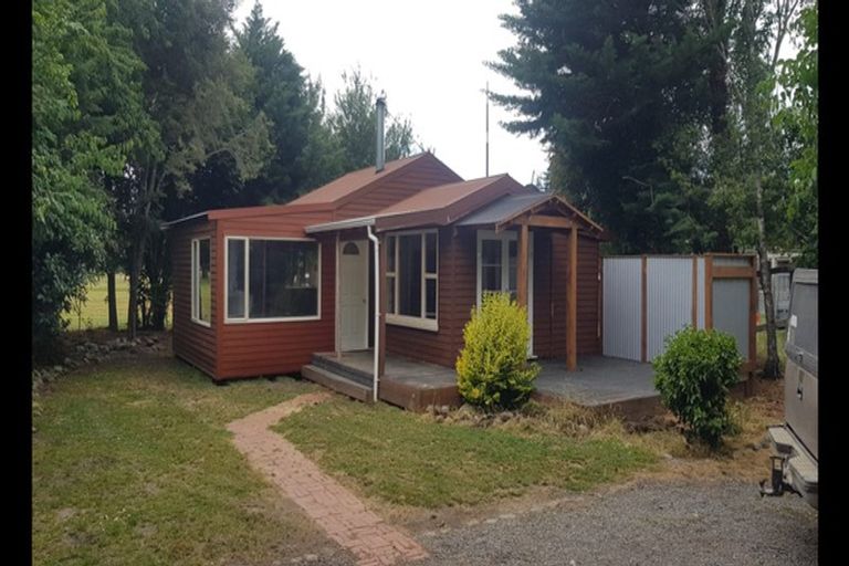 Photo of property in 4 Gift Street, Coalgate, 7673