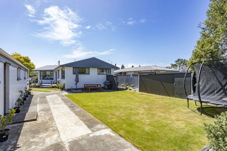 Photo of property in 25 Johns Road, Rangiora, 7400