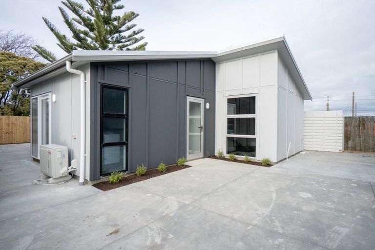 Photo of property in 43a Leeds Street, Milson, Palmerston North, 4414