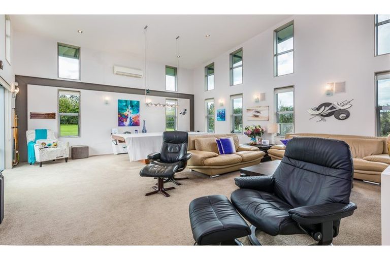 Photo of property in 16 Edkins Road, Kerikeri, 0230