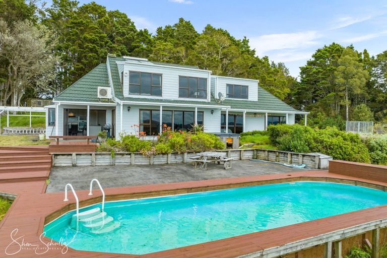 Photo of property in 338a Wairere Road, Paparoa, 0571