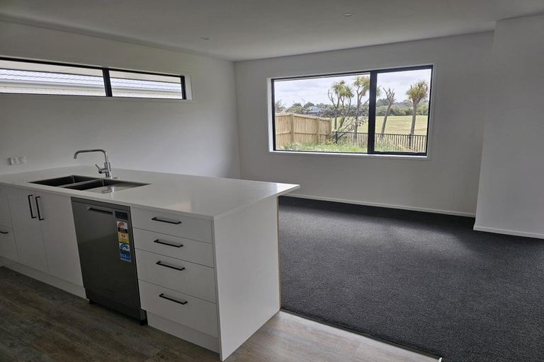 Photo of property in 16 Akau Place, Bromley, Christchurch, 8062