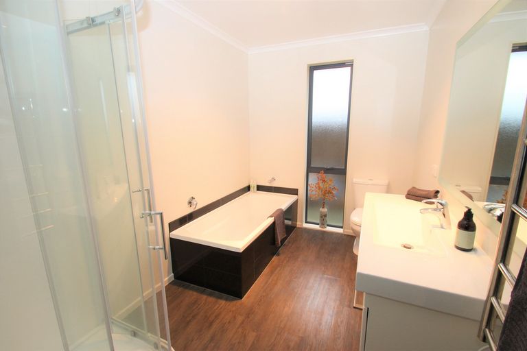 Photo of property in 16 Copperfield Close, Mosgiel, 9024